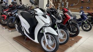 Bảng giá xe máy Honda cuối tháng 3/2025 giảm 'thủng đáy': Khách Việt đổ xô mua SH, Vision vì quá rẻ